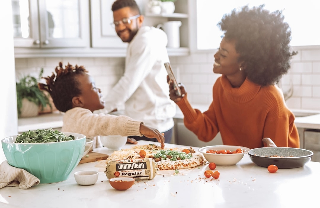 Family planning meals in a cozy kitchen